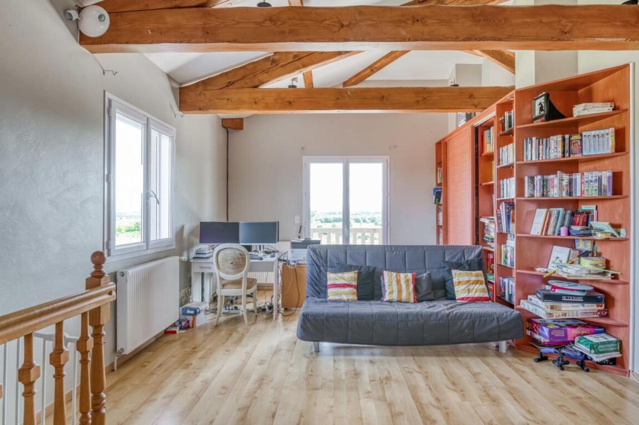 Family Villa At 1H15 From Lyon Precieux Екстер'єр фото