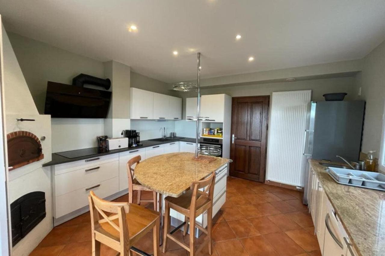 Family Villa At 1H15 From Lyon Precieux Екстер'єр фото